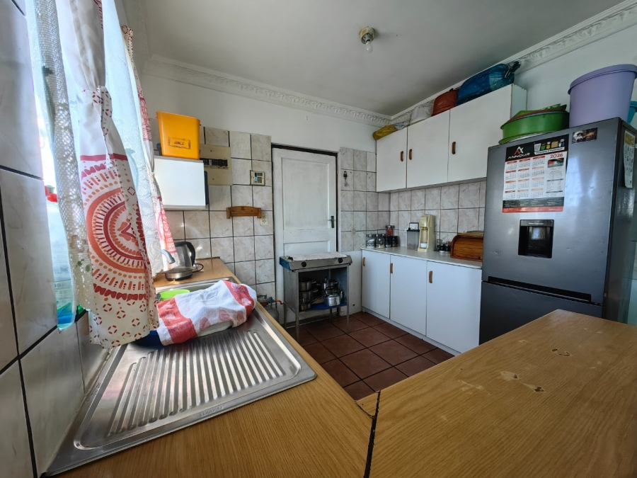 3 Bedroom Property for Sale in Lavender Hill Western Cape